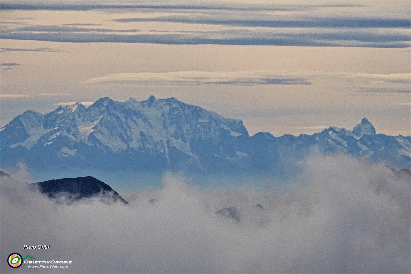 77 Zoom verso Monte Rosa e Cervino.JPG